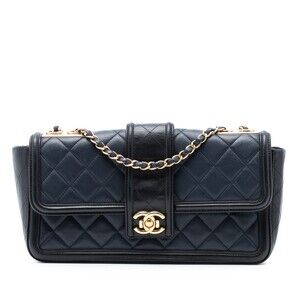 Auth Chanel Large Bicolor Quilted #230506C20B